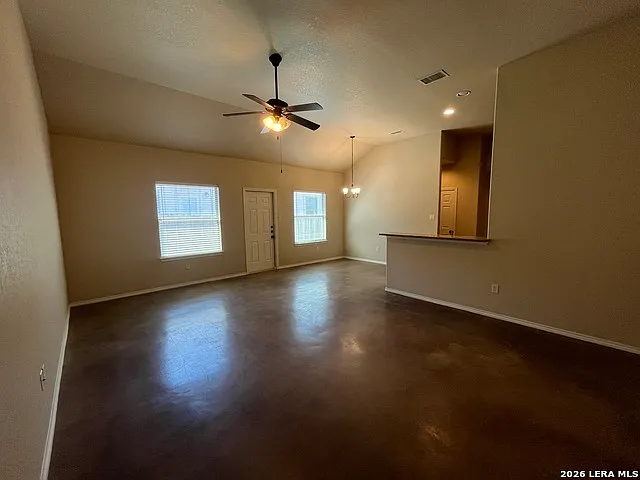 168 Joanne Cv — Photo 4