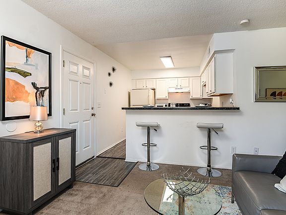 Furnished Studio unit kitchen island bar