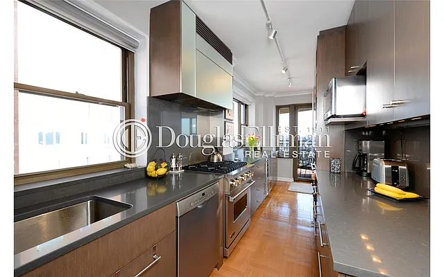 Sold by Douglas Elliman | media 38