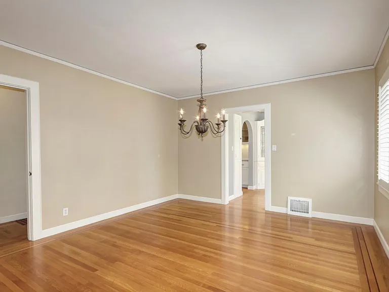450 Coloma Way — Photo 9