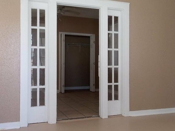 SUNROOM PRIMARY BEDROOM