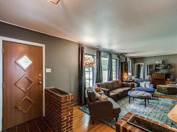 2nd image of 2717 Southwood Dr
