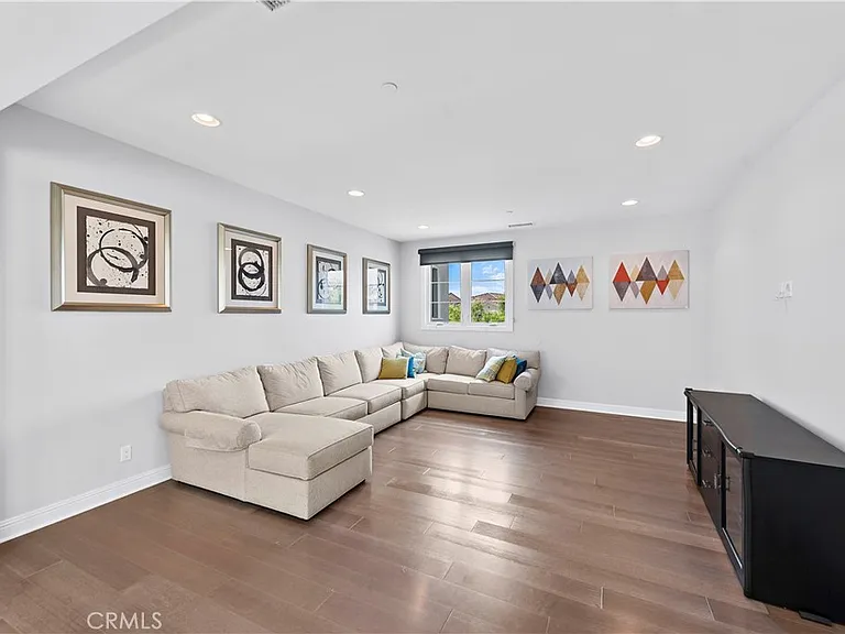 102 Orchid Ter — Photo 17