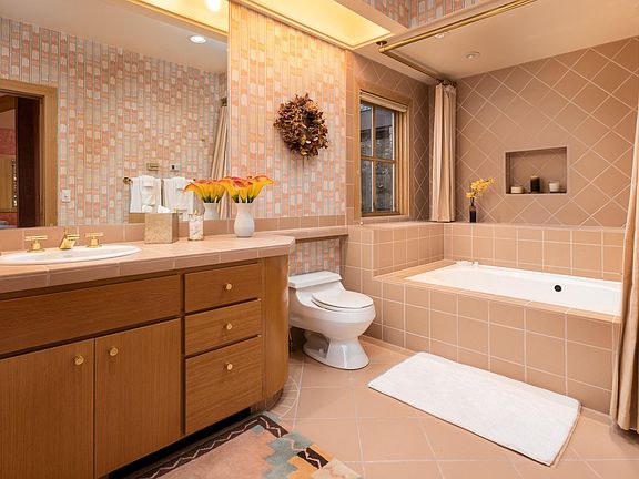 4th image of 2570 N Teton Pines Dr