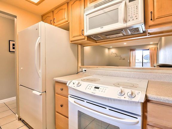 3rd image of 3276 Shadow Park Pl