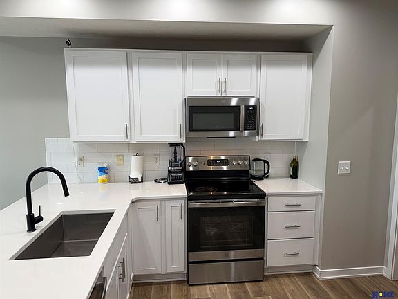 3rd image of 5061 W Amarillo Dr
