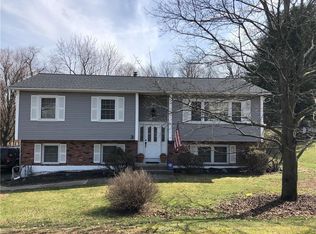 3 Pine Dr, Stony Pt, NY 10980