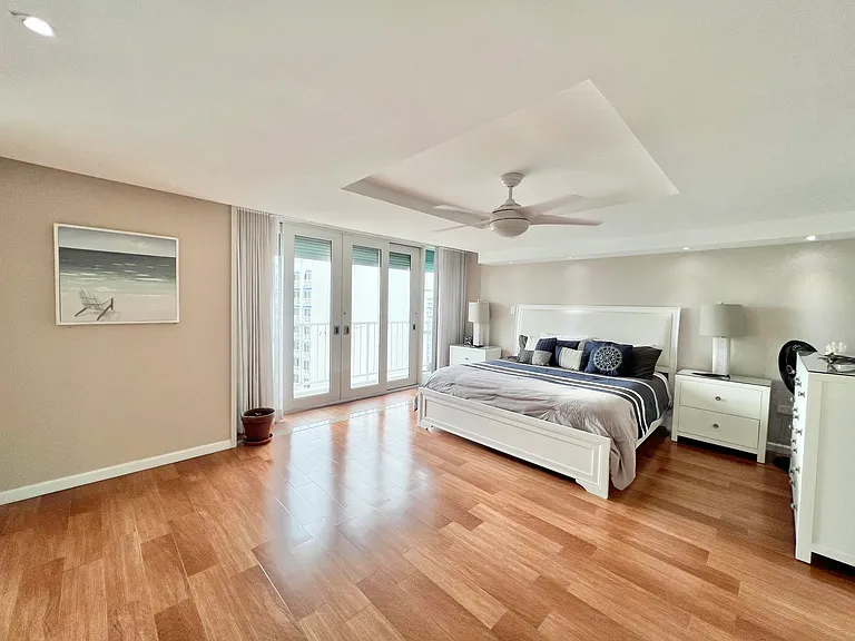 5869 Avenue Isla Verde — Photo 24