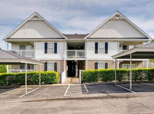 1201 Spring Creek Ln, O'Fallon, MO 63368