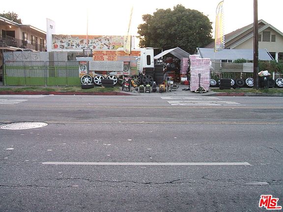 5th image of 7315 S Figueroa St