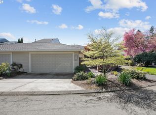 32655 SW Lake Point Ct, Wilsonville, OR 97070
