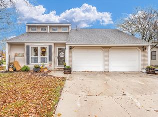 1016 Lancaster Dr, Rantoul, IL 61866