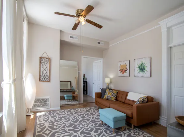 2030 W Coulter St #3RE, Chicago, IL 60608