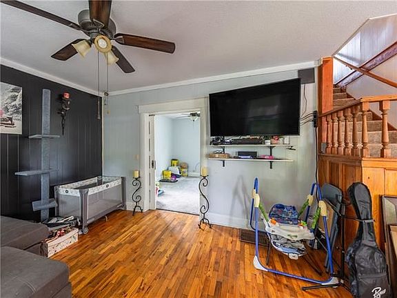 4th image of 2421 S 18th St