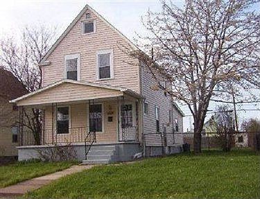 2nd image of 1925 E 30th St