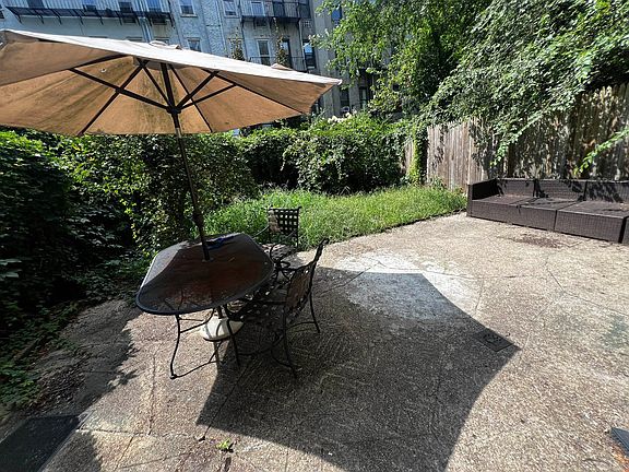 5th image of 418 E 88th St APT 1