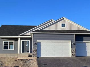 9792 32nd St NE, Saint Michael, MN 55376