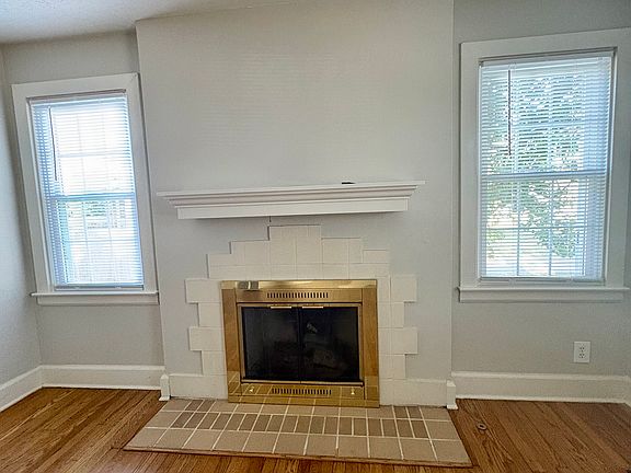 4th image of 228 Chenoweth Ln
