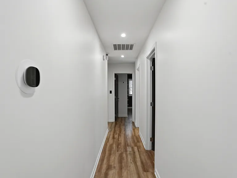 512 Lexington Blvd — Photo 33