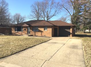 832 Sunset Rd, Morton, IL 61550
