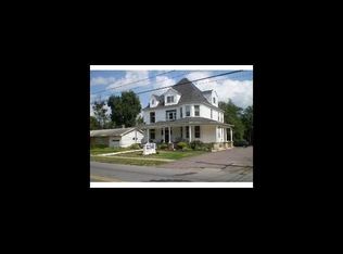 1813 Main St, Blakely, PA 18447