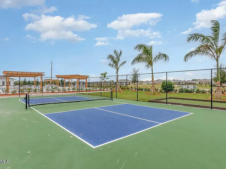 7389 Tourmaline Dr — Photo 37