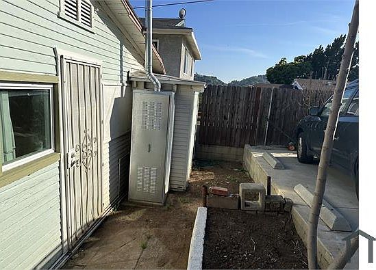 5th image of 6143 Toltec Way