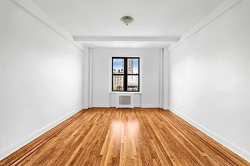 208 W 23rd St Photo 1 208 W 23rd St Photo 1