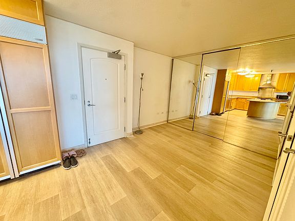 3rd image of 1288 Kapiolani Blvd APT 3306
