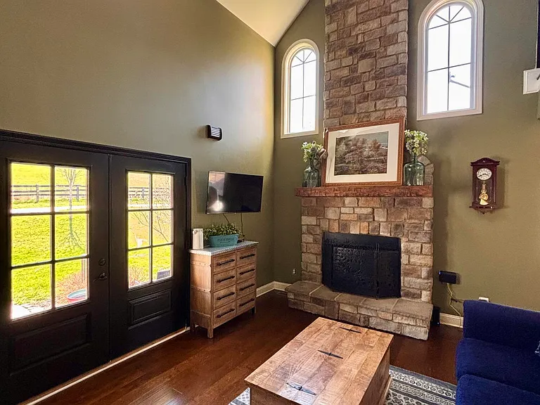 877 Porter Rd — Photo 8