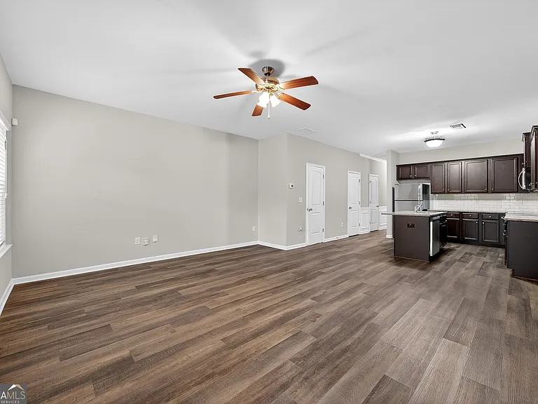 4497 Ravenwood Dr — Photo 9