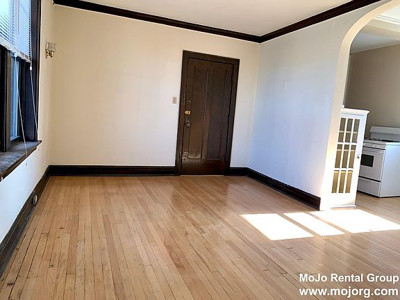 4th image of 3618 N Marshfield Ave #3S