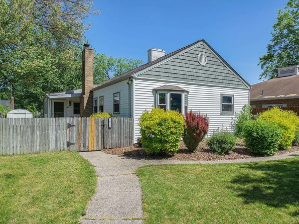 1511 Cedar St, South Bend, IN 46617