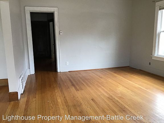 5th image of 200 Summer St