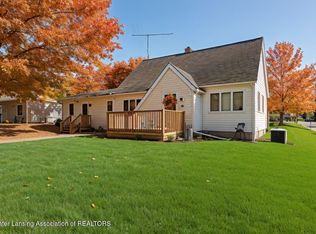 114 N 2nd St, Carson City, MI 48811