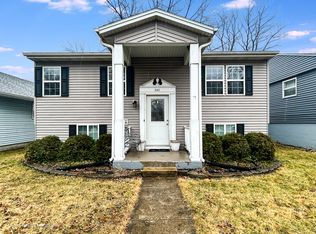 242 N Jackson Ave, Bradley, IL 60915