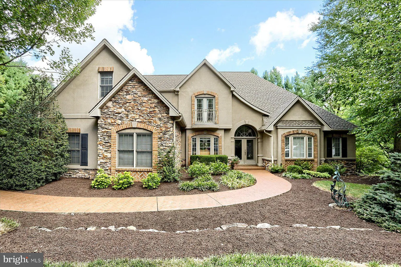 21 Westwind Dr photo 1