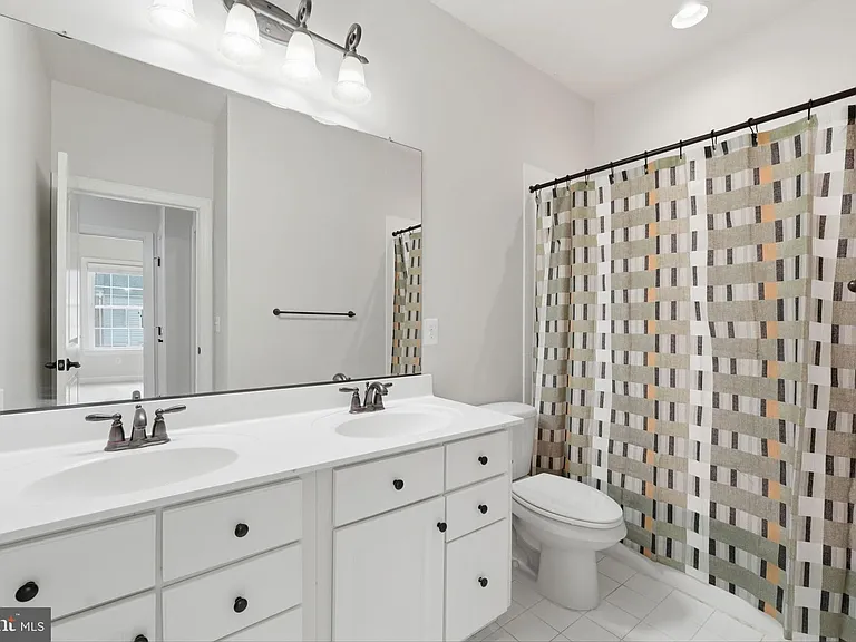 21253 Park Grove Ter — Photo 27