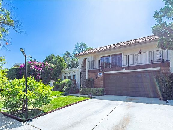 3rd image of 9927 Nevada Ave