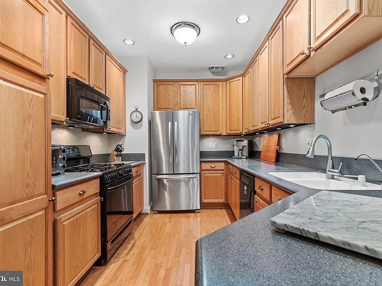 5114 Oneill Ln — Photo 14