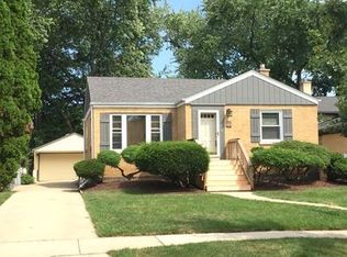 315 S Elmhurst Ave, Mount Prospect, IL 60056