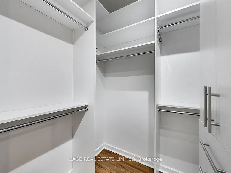 438 Richmond St W #910 — Photo 22