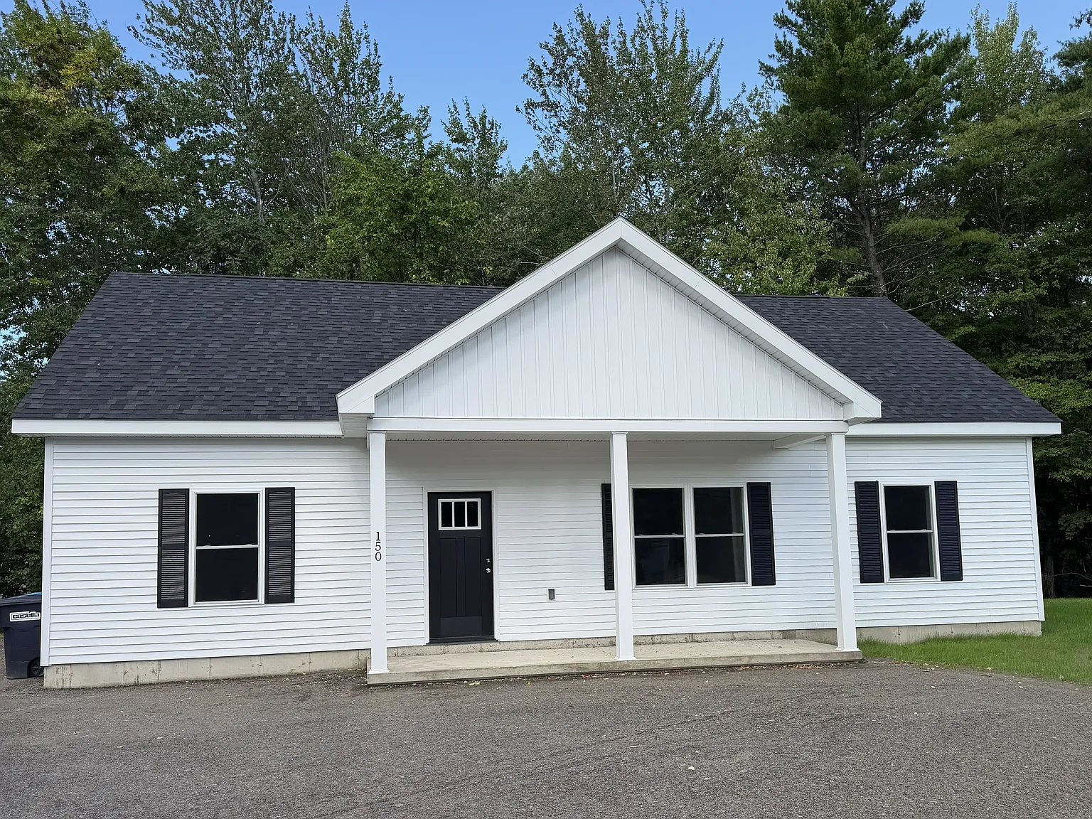 3 bed, 1400 sqft, $2,900 — Photo 1