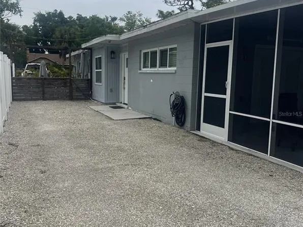 1742 8th St, Sarasota, FL 34236