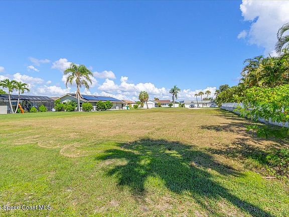 5th image of 10 Fairway Dr
