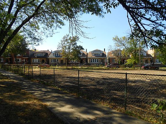 2nd image of 4548 N Kedvale Ave