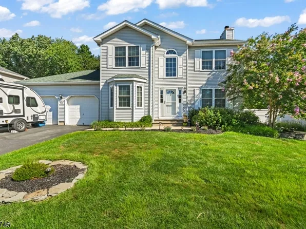 52 Diamond Ln, Howell Twp., NJ 07731