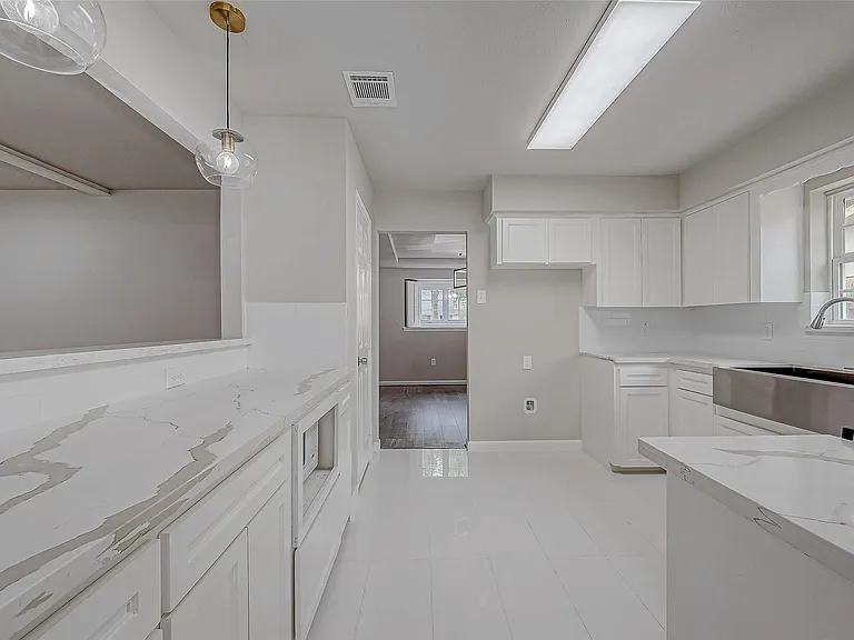 5622 Valkeith Dr — Photo 15