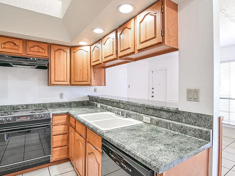 2603 Caldera Dr — Photo 7