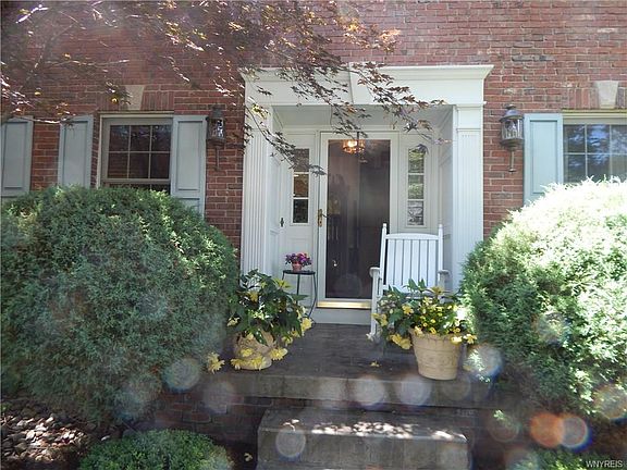 2nd image of 4170 Thornwood Ln